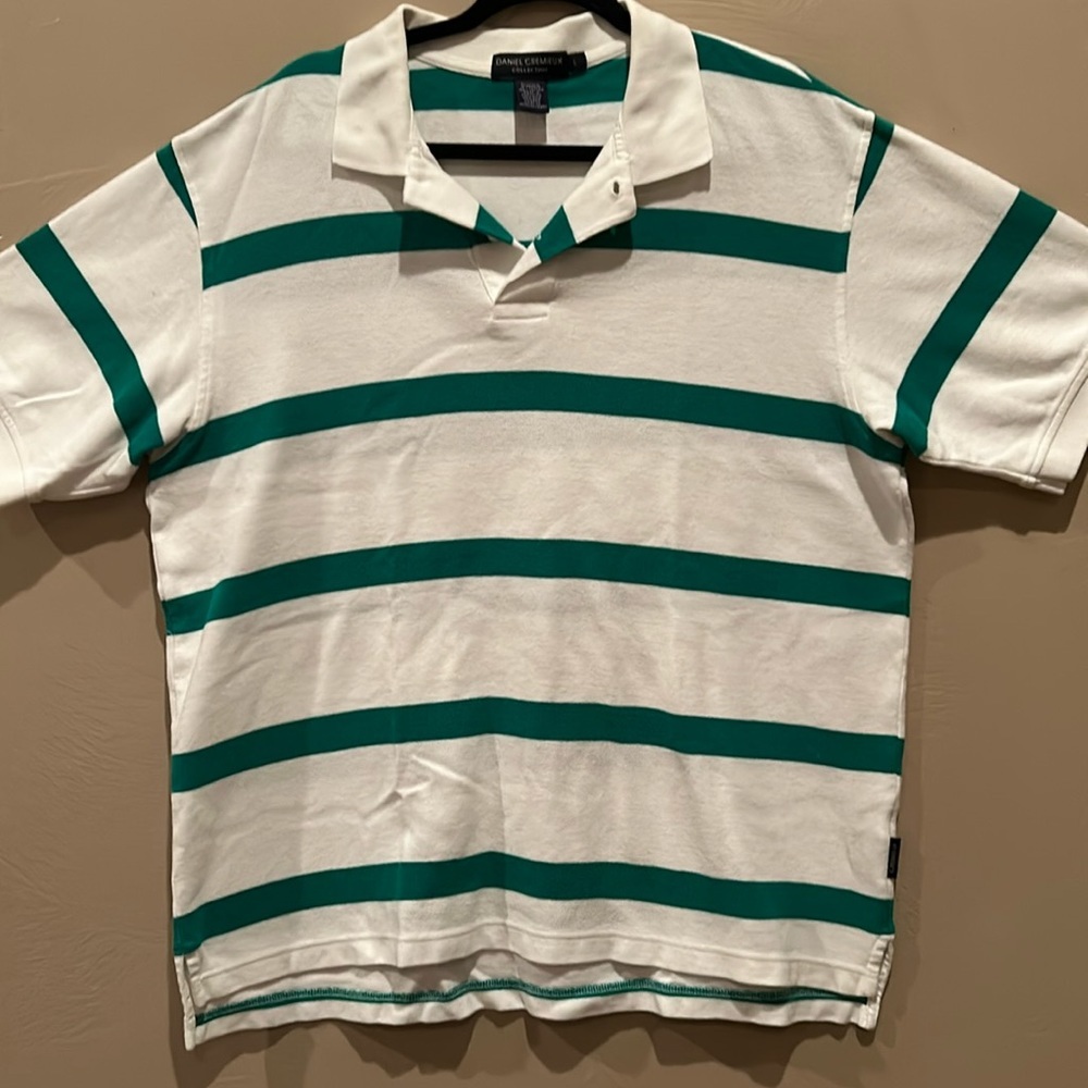 Vintage Daniel Cremiux Men’s  Polo Shirt.
Size Large. White With Green Stripes.